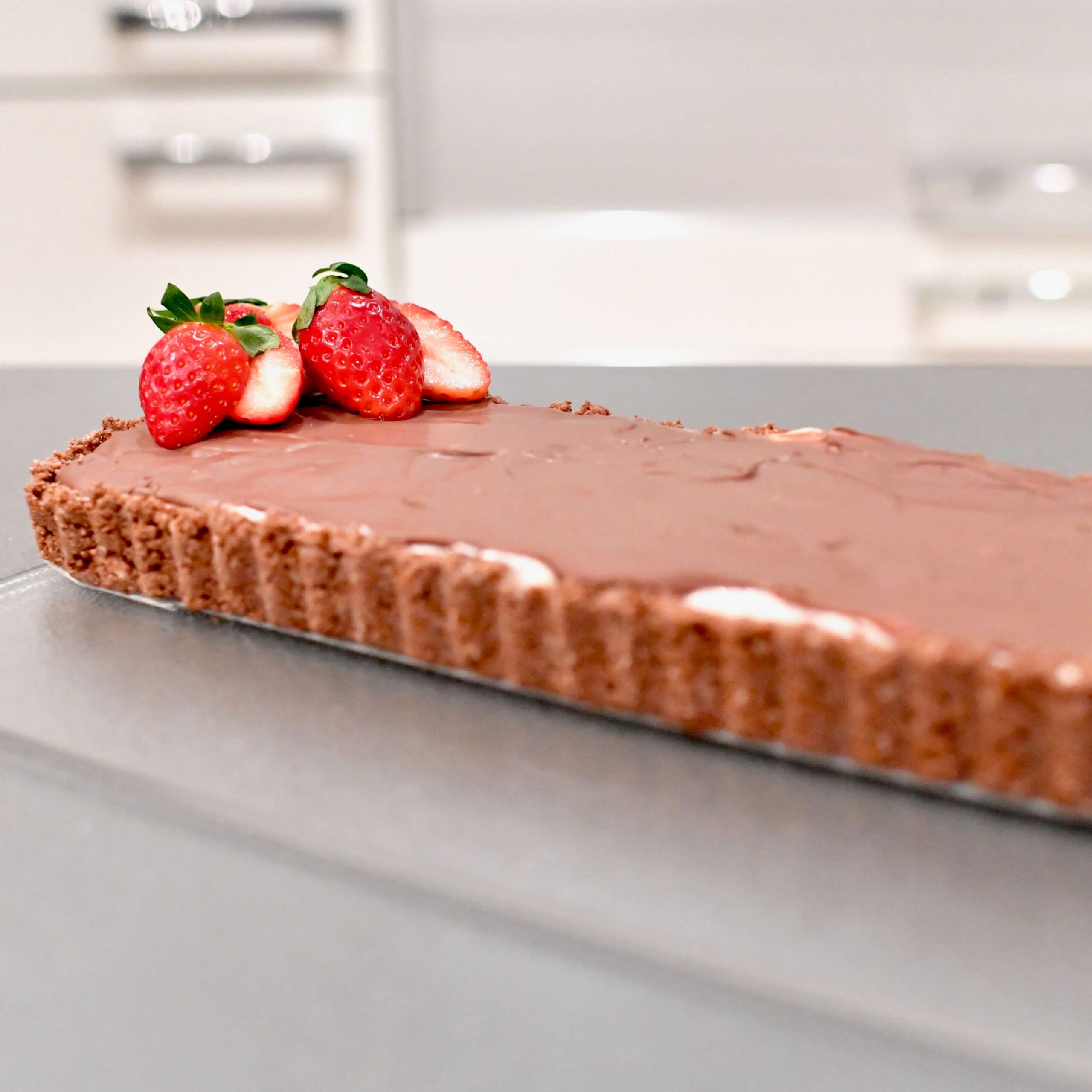 Strawberry & Chocolate No-Bake Tart
