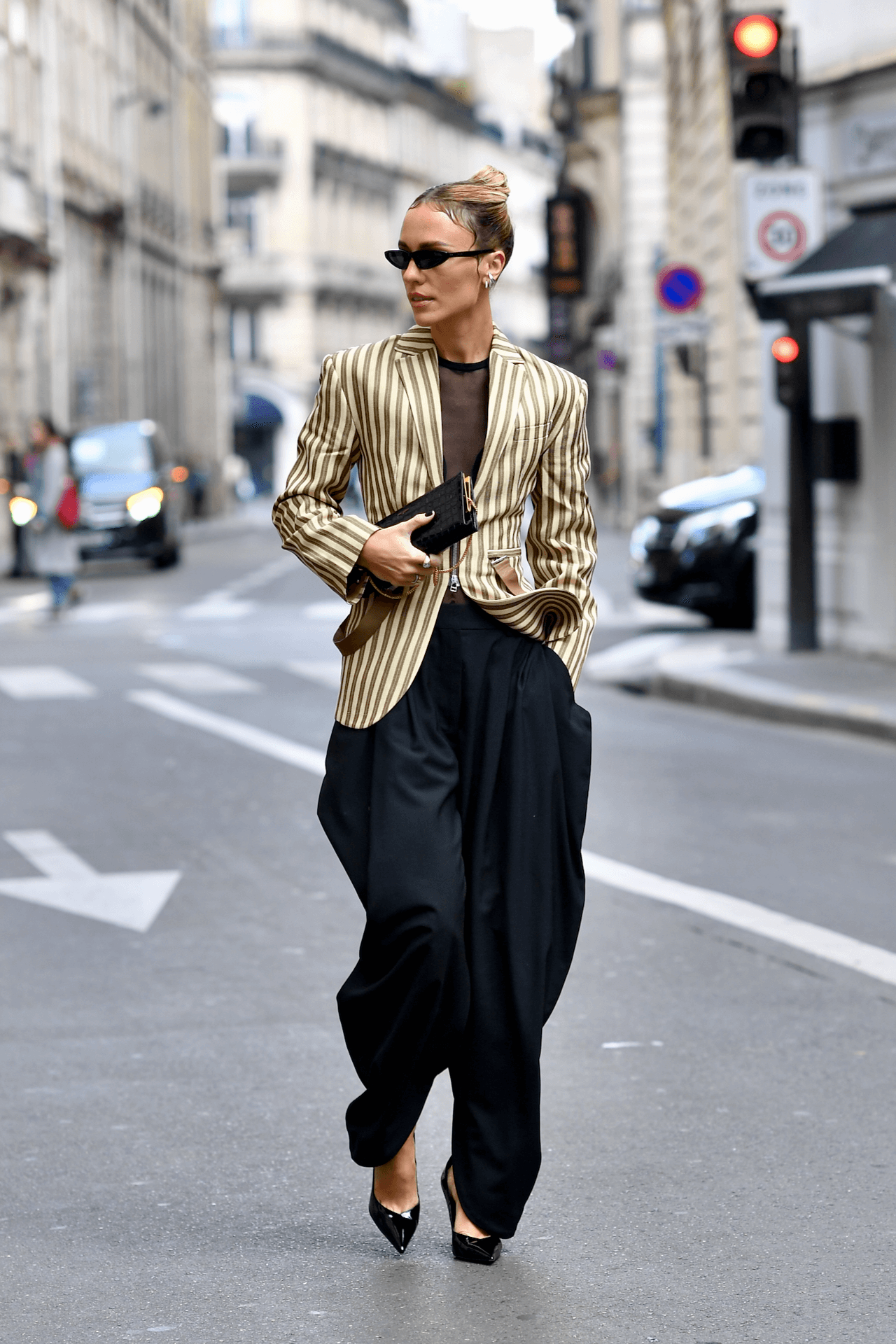 Paris Fashion Week SS23 – 30 Street Style Highlights Part 1